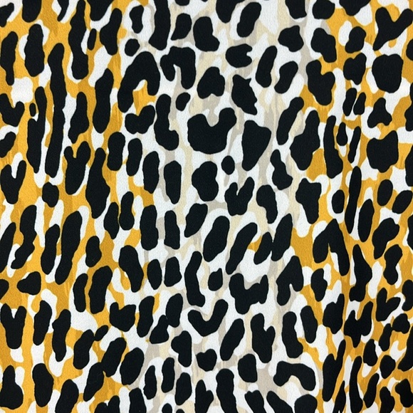 St John Collection Satin Back Leopard Print Black Gold Shirt Blouse Top Size M - Picture 10 of 12